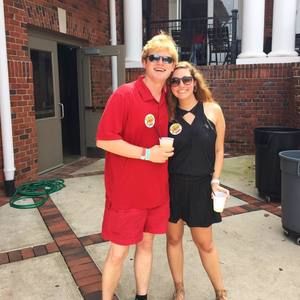 Meet your Posher, Caroline